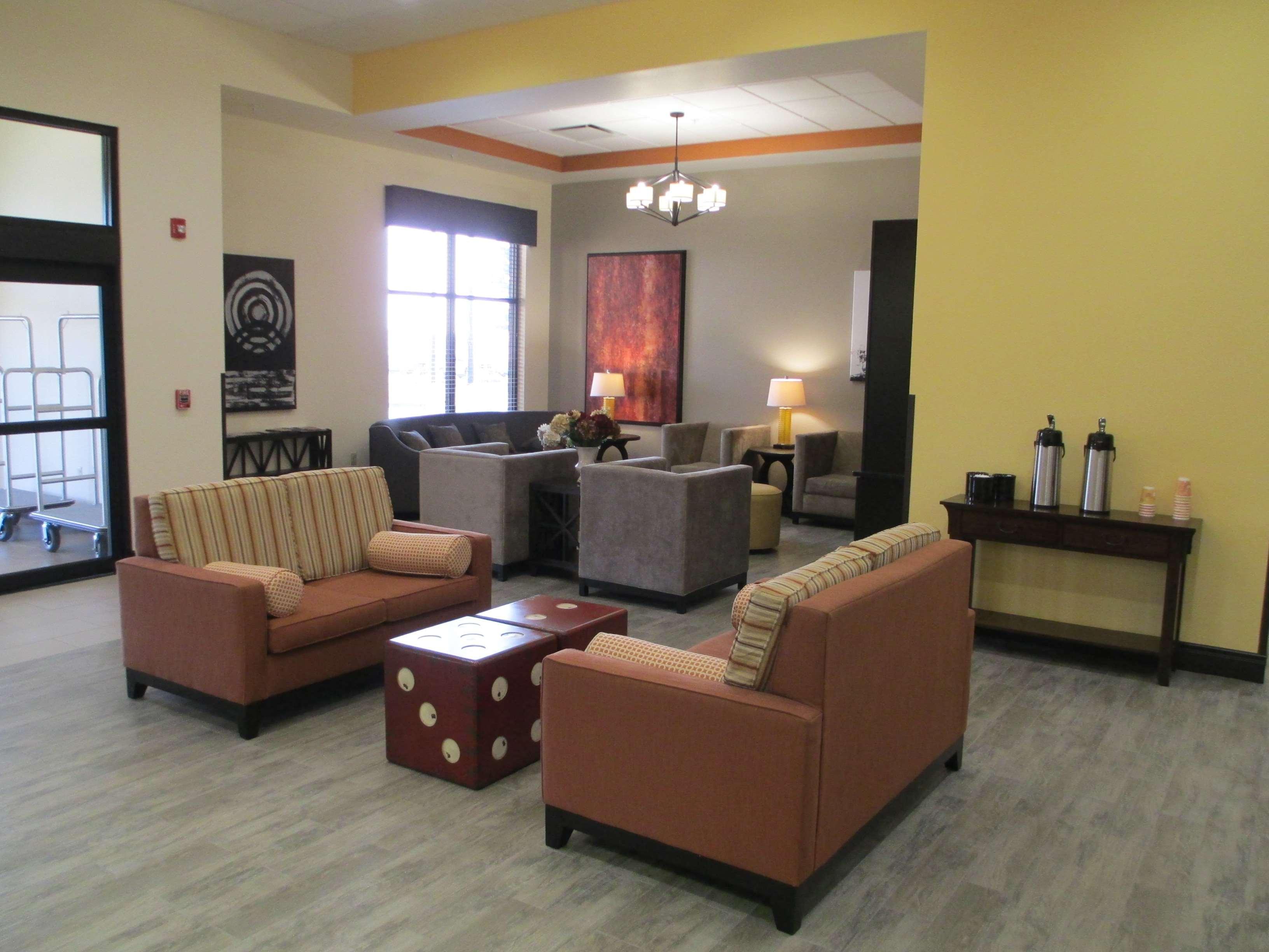 Best Western Plus North Platte Inn & Suites Exterior photo