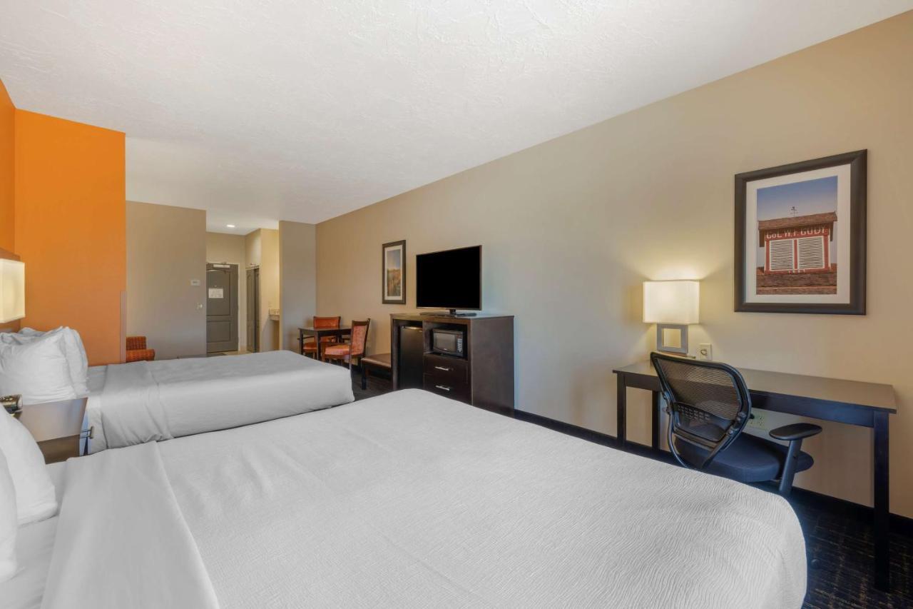 Best Western Plus North Platte Inn & Suites Exterior photo