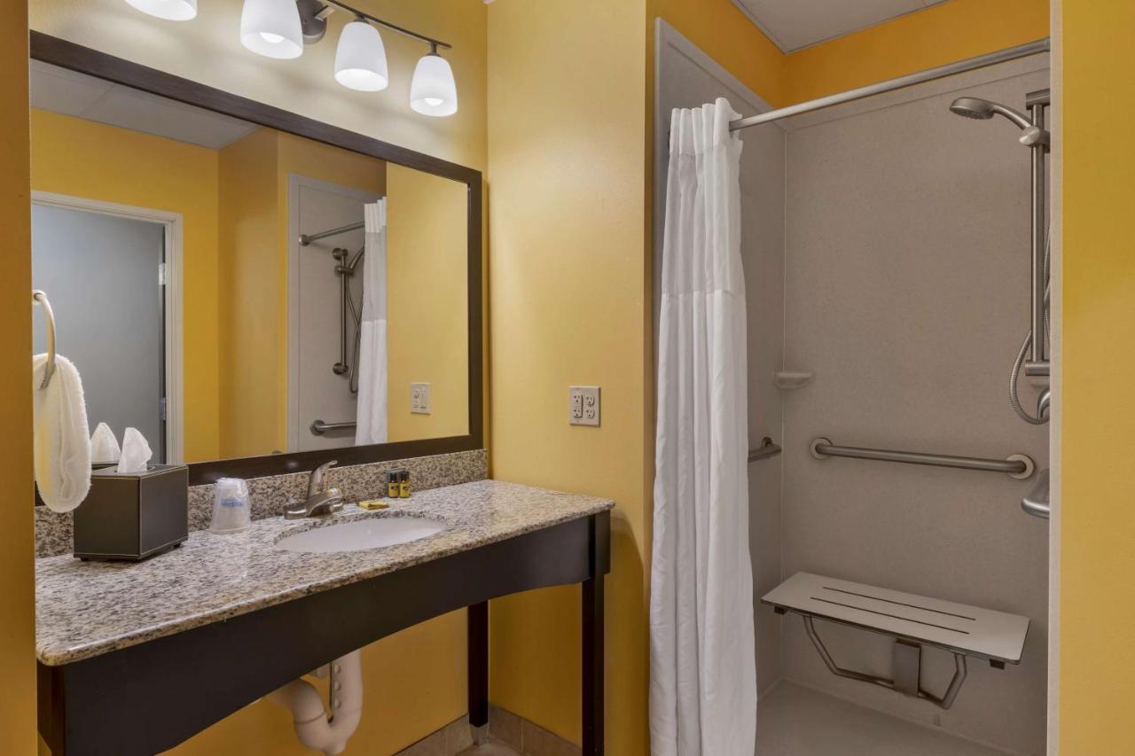 Best Western Plus North Platte Inn & Suites Exterior photo