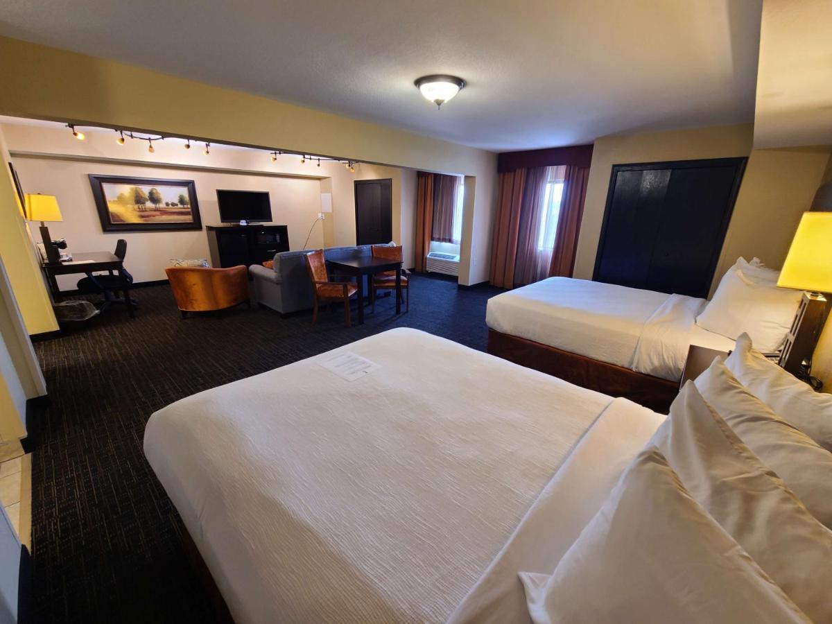 Best Western Plus North Platte Inn & Suites Exterior photo