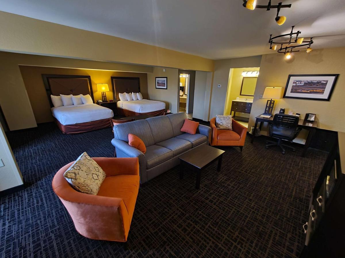 Best Western Plus North Platte Inn & Suites Exterior photo